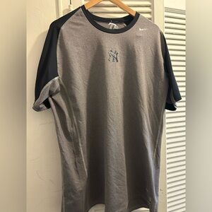 Nike New York Yankees FitDry Shirt Sz xxl